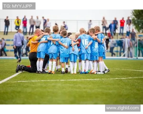 南京足球队灵活性分析与战术创新的深度探讨